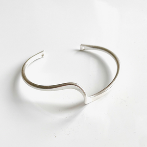 Silver Plate Wave Bangle