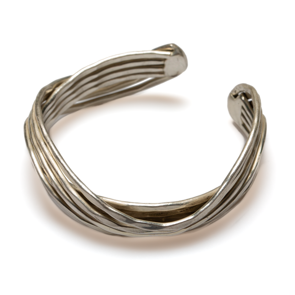 Wavy Metal Cuff - Silver colour