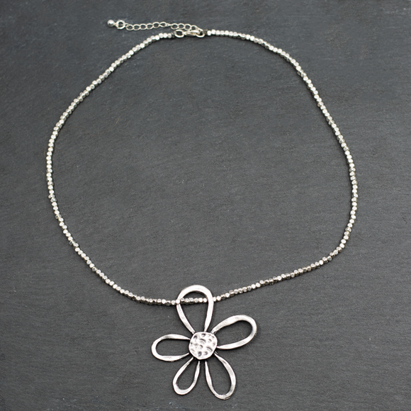 Open Flower Necklace In Silver Plate
