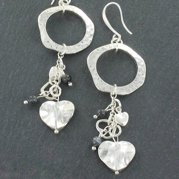 Beaten Ring With Heart Charms Earrings In Silver Plate - Flamingo Boutique